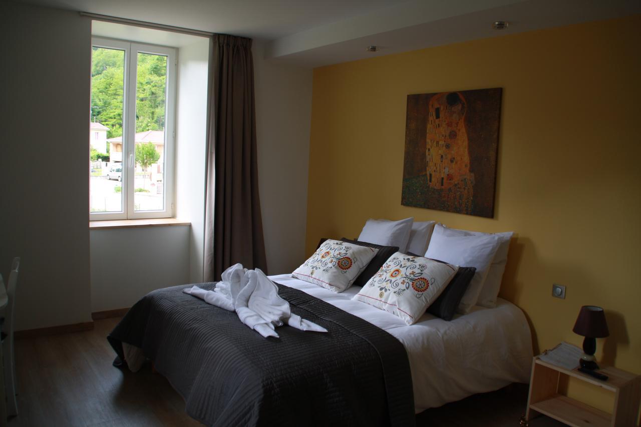 La Petite Auberge De Niaux Екстериор снимка