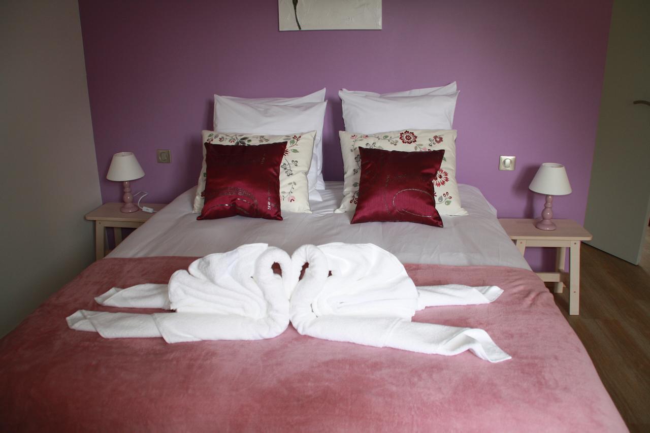 La Petite Auberge De Niaux Екстериор снимка